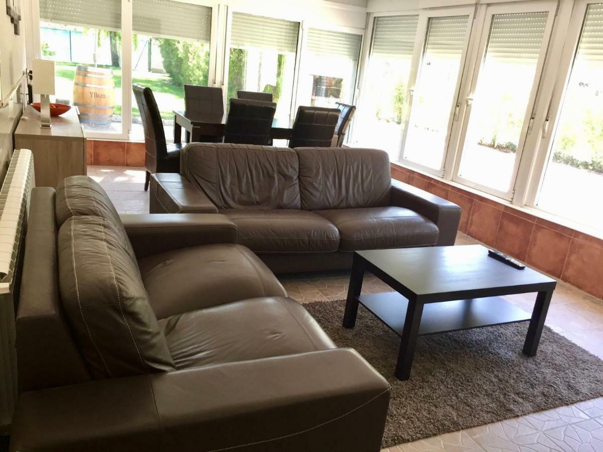 Chalet Medina Del Campo Entrepinares El Campillo  Екстериор снимка